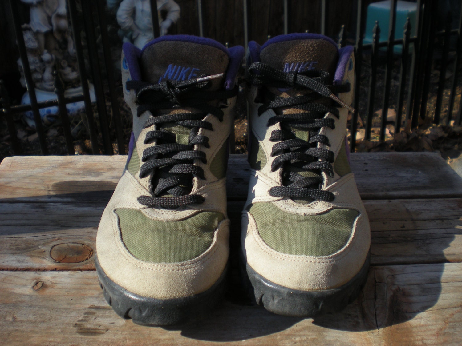 nike hiking boots 90s