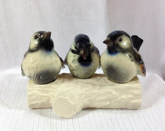 1970 RETIRED Goebel Bird Figurine #121, 3 Sparrows on Log West Germany