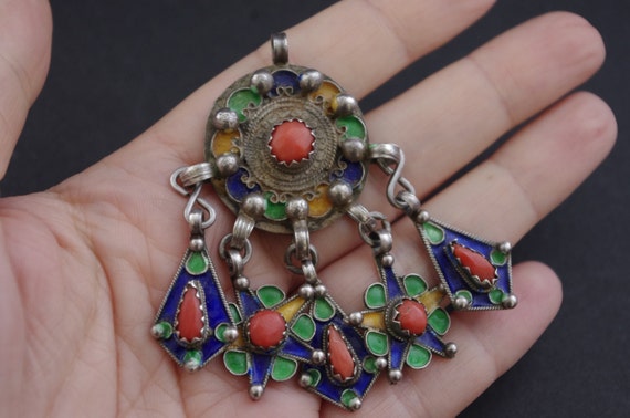 KABYLE BEAUTY Vintage Kabyle Berber enameled high-grade silver