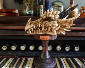 Dragon Skull Secret Container Specimen Stand