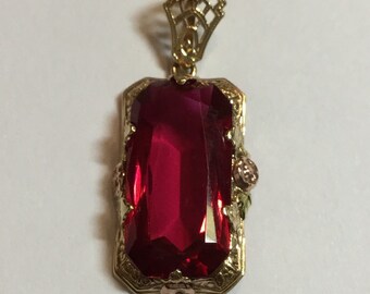 Vintage Art Deco 14k Yellow Gold Filigree Pendant with Synthetic Ruby