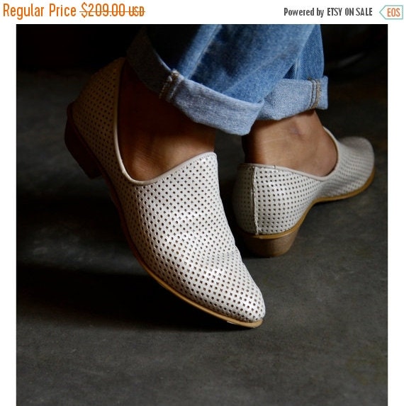 Cream Flat Leather Shoes / White Women by EllenRubenBagsShoes