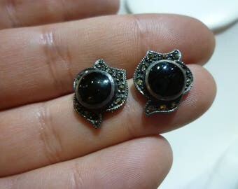 G14 Vintage Sterling Silver Post Earrings.