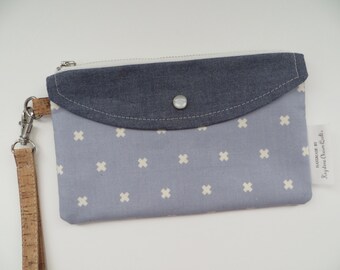 The Jacy Wristlet • Blue/Chambray/Cork Leather