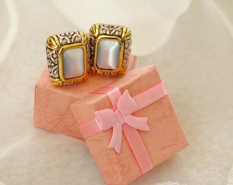 Classy Vintage Silvertone and Goldtone Clip On Earrings