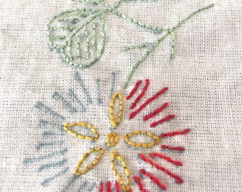 Hand Embroidery Design, Hand Embroidery Pattern, Embroidery Transfer, Stamped Embroidery, Vintage Linen Tablecloth, Flower Embroidery Kit
