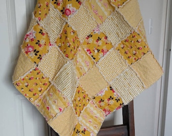 Baby Rag Quilt/Blanket/Riley Blake Vintage Daydream in Gold/Handmade
