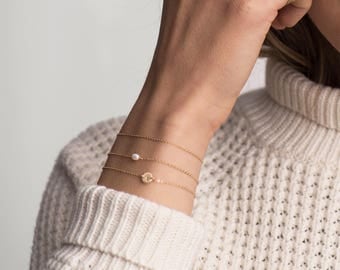 Oval Pearl Bracelet, Small Pearl Bracelet, Layering Bracelet, Gift for Her, Dainty BraceletSimple Bracelet,Minimal Jewelry,Dainty Pearl/B115