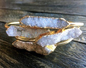 Druzy jewelry Best friend gift Raw crystal bracelet Angel aura quartz bracelet Gold druzy bracelet White druzy bangle Geode bracelet