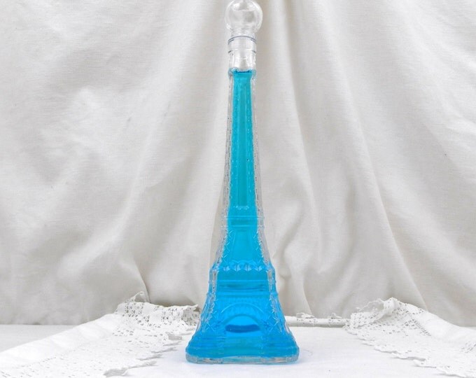 Large Vintage French Mid Century 1960 Retro Eiffel Tower Clear Glass Bottle / Carafe, Parisian 60s Decor, Paris Souvenir from France