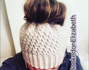 crochet messy bun hat, ponytail hat, crochet hat, messy bun hat