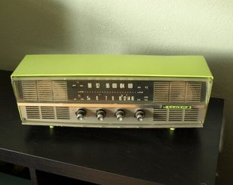 Vintage 60's Lloyd's Tube Radio. Its Green! It Works! Its Calling your name!