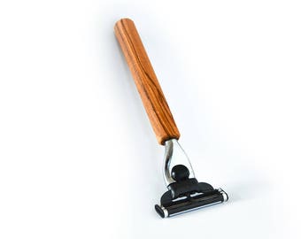 Razor with olive wood handle Gillette Mach-3 "Watzmann"