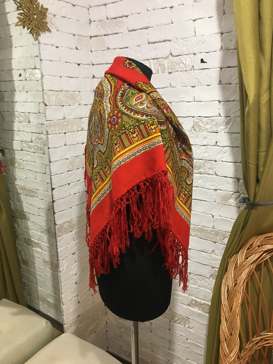 Vintage Russian Scarf Ukrainian shawl Babushka Russian Shawl