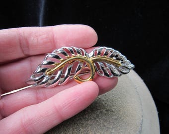Vintage Wide Two Tone Leaf Pin