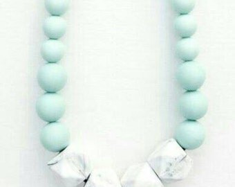 teething necklace, silicone teething, nursing necklace, new mom gift ideas, mommy, new mom gift basket, baby shower gift, mommy necklace