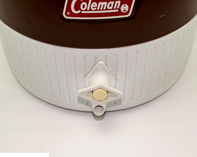 Vintage Coleman Snow Lite 1 Gallon Thermal Water Cooler Jug