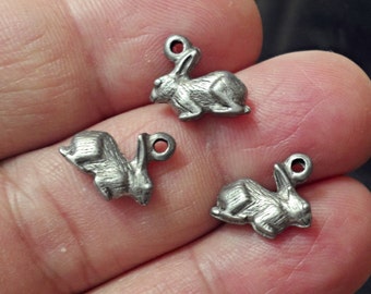 Set of 3 Vintage 3D RABBIT BUNNY charms , Jewelry Making Made in USA /U17