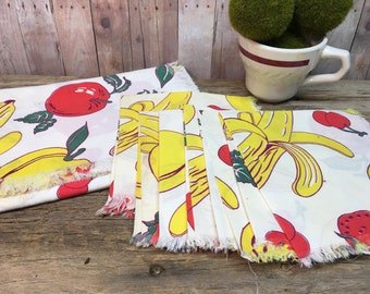 Vintage Table Topper and Napkin Set/Fruit/Cotton/Six Napkins