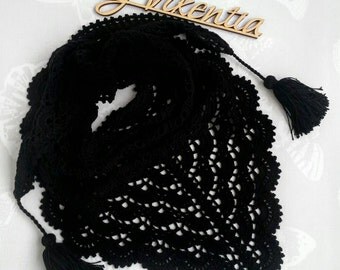 Crocheted baktus