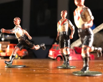 miniature football players figures