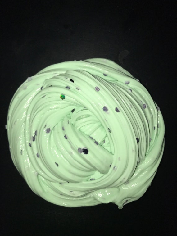 Items similar to 8oz Mint Chocolate Chip Slime on Etsy