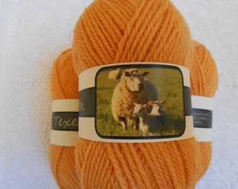 100% Pure Worsted Texel DK Wool