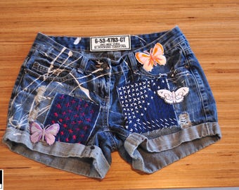 Levis Vintage High Waisted Cut off Jean Shorts embroibered hand made Patched Shorts, Stars and Stripes, Shorts mom, rippered distressed