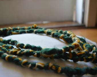 Yarn Knotted Necklace