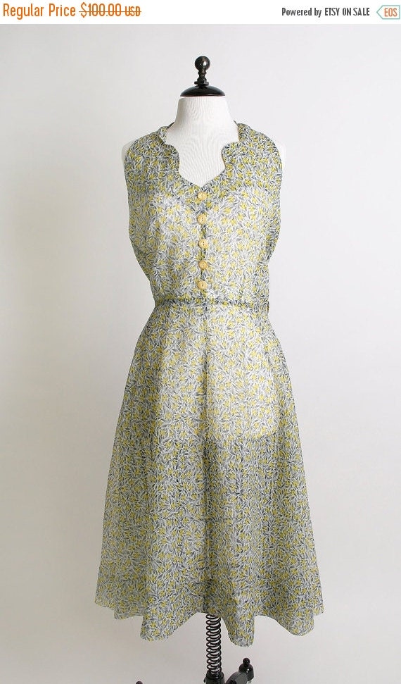 ON SALE Vintage 1950s Dress Olive Green Chartreuse by zwzzy
