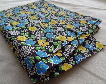 Vintage Fabric. Black. Yellow. Blue. Floral. Green. Outstanding Condition