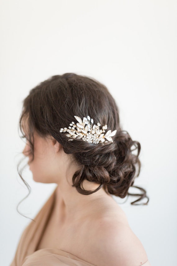 Gold Wedding Hair Comb, Bridal Hair Comb, White Opal Crystal Hair Comb, Gold Leaf Bridal Hair Accessory