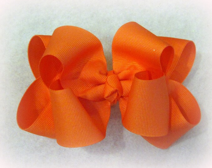 Living Coral Hair Bow, Girls hair Bows, Boutique Hairbows, Double Layered Bow, Stacked hair Bow, Big chunky Bow, 4 Inch Bow, 5 inch hairbow,