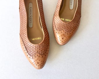 Brown Woven Leather Flats Size 5.5 Womens - Semi Pointed Toe Brown Leather Wingtip Oxford Flats - Never Used Karen Scott Woven Leather Flats