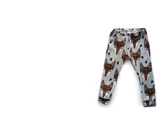 Baby leggings, baby clothes, Organic Knit in grey Fox fabric