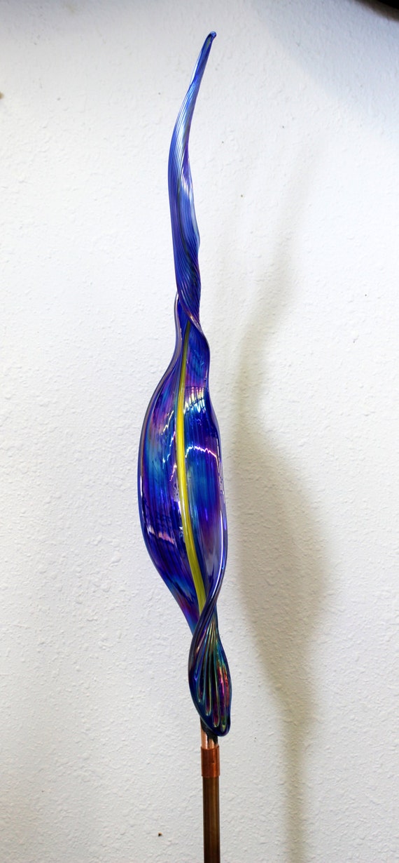 Hand Blown Glass Garden Art Leaf Outdoor Sculpture Decor blue