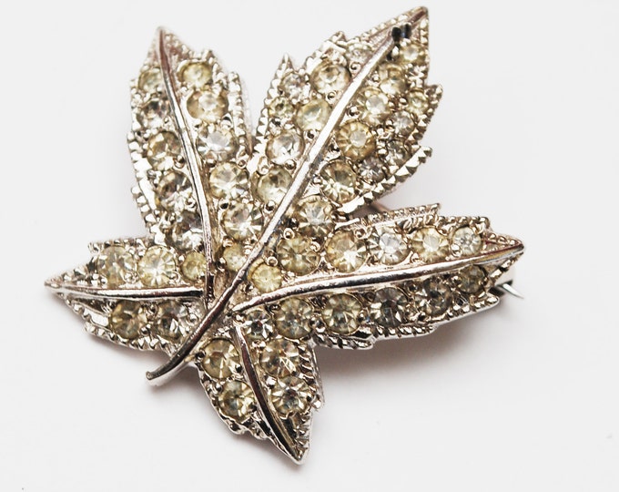 Maple Leaf Brooch - Rhinestone - signed Keyes - silver tone metal - leaf pin