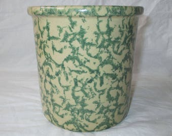Robinson Ransbottom (RRPCo) 1-quart High Jar Green Spongeware on Tan Stoneware (c. 1970s)