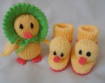 Hand Knitted baby booties, baby shoes, baby slippers, novelty Duck booties and Baby Duck Soft Toy baby gift, Easter Gift