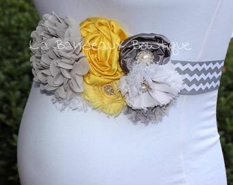 Yellow and white chevron dress sash Yellow and white chevron dress sash