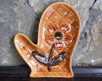 California Pottery, Los Angeles Pottery, Spoon Rest, Oven Mitt Spoon Rest, Chocolate Brown, Retro Kitchenware, 1970's Kitchen, Kitchen Decor