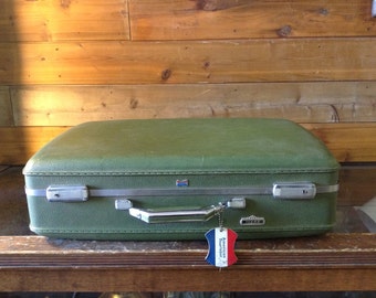 Vintage Luggage/SuitCase Vintage Hard Shell Green American Tourister Tiara Vinyl Suitcase No. 101