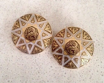 Clip Earrings - Vintage Damascene Clip On Earrings - 1-1/8" Dia - Excellent Vintage Condition - Marked Spain