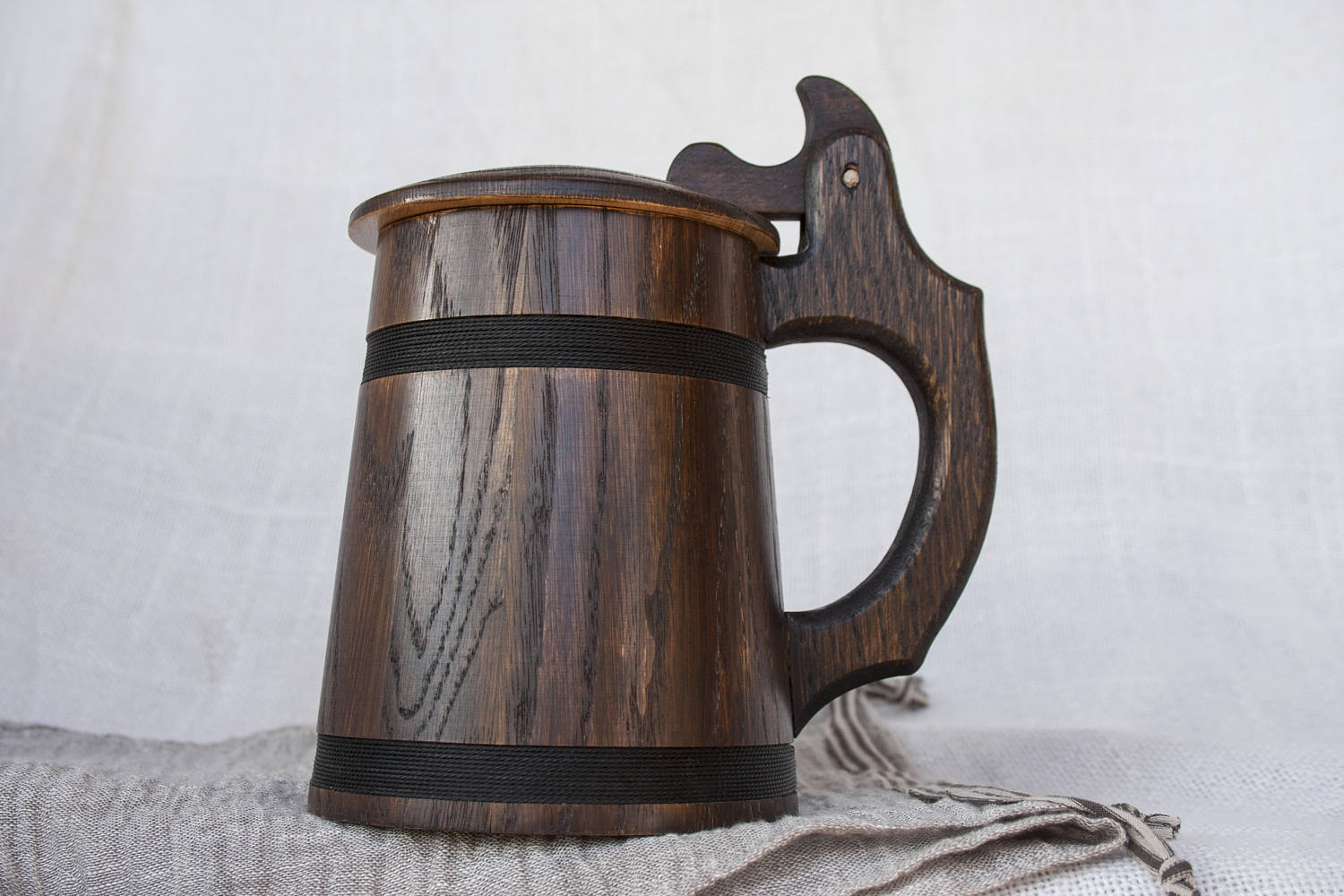 Wooden Beer Mug With The Lid 0.6 L 20 Oz Wooden Mugs