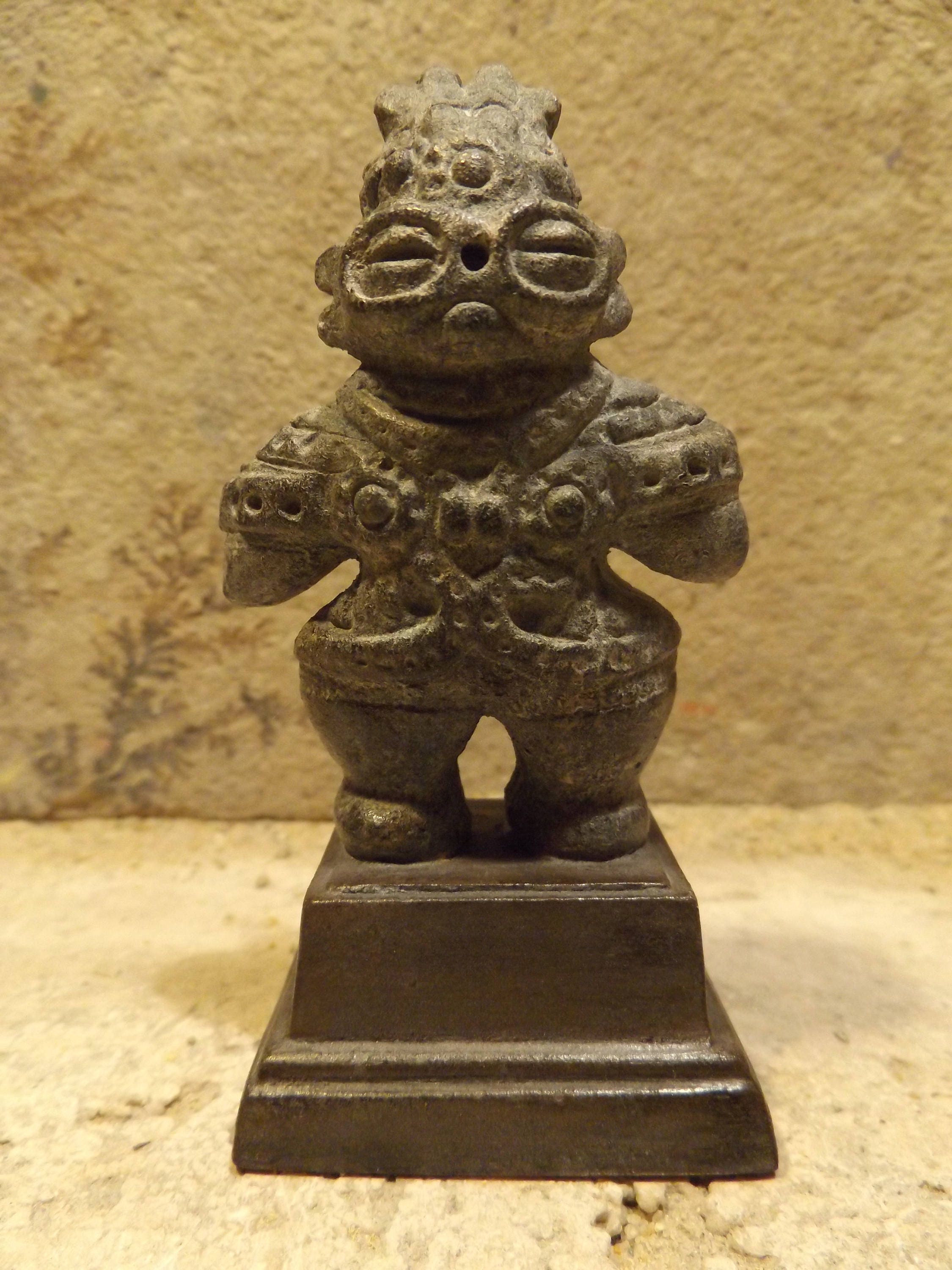 Dogu statue Ancient Japanese sculpture Jomon replica Chariots of