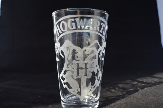 Hogwarts etched pub glass