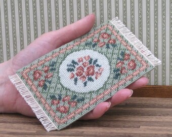 Doll house cross stitch rug kit, Fine petitpoint needlepoint rug kits, 1:12 rug for doll's houses, Rug patterns kit, 4.5 x 3.25", 18 canvas