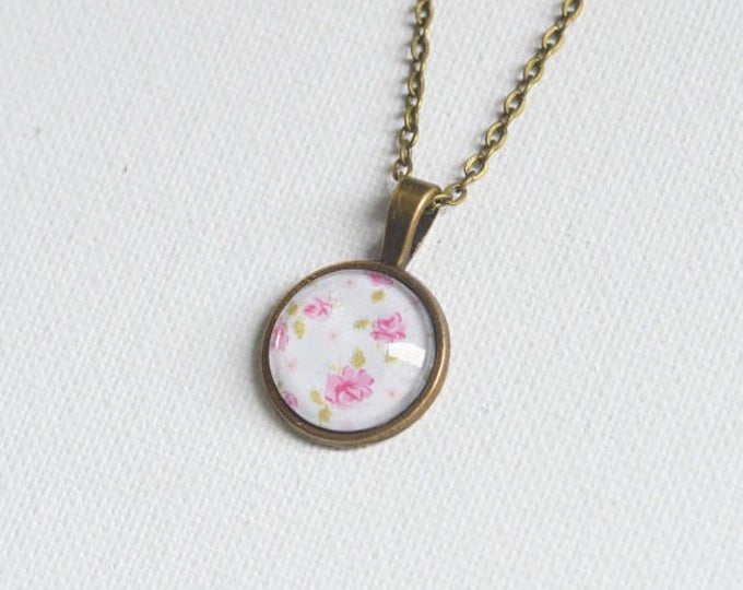 SALE! Pendant metal brass depicting fashionable pastel flowers, Soft, Glamour, Style, Pink