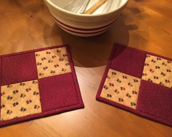 Kitchen Potholders / Quilted Potholders / Country Decor / Handmade / Item #1758