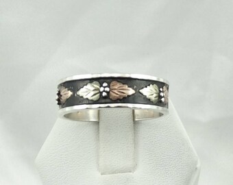 Large Vintage 10K Black Hills Gold And Sterling Silver Ring/Band Size 13 1/2 #BLACKHILLS-MS